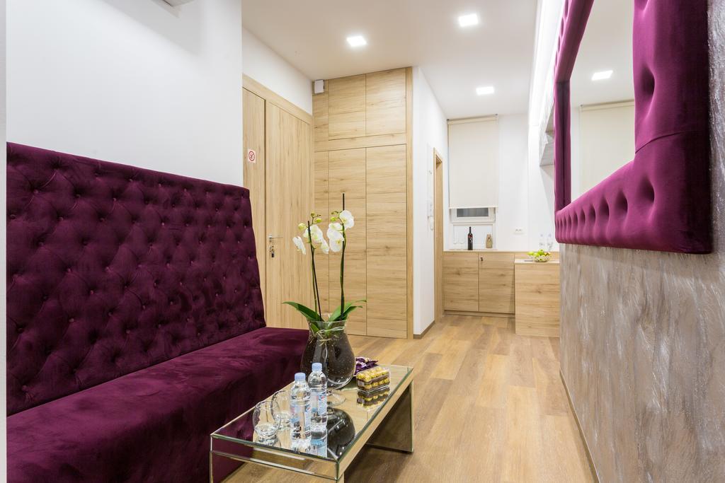 Central Pearl By Nono Ban Rooms Split Exterior photo